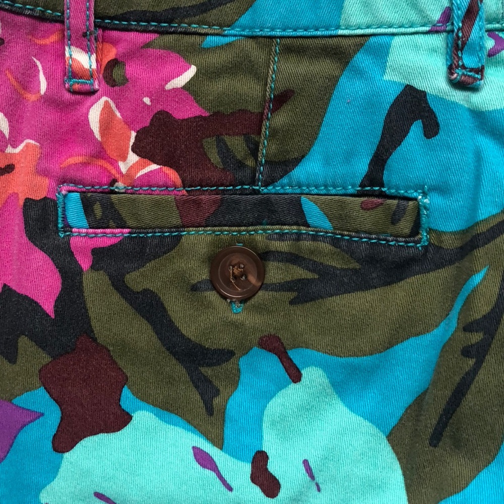 Roxy Tropical Floral Shorts - Picture 4 of 7